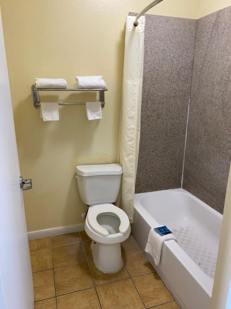 Relax Inn & Suites アングルトン エクステリア 写真