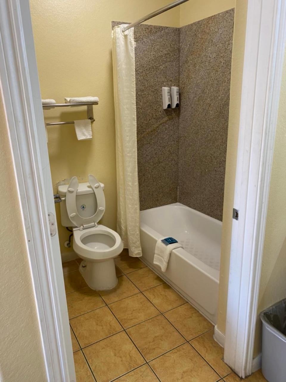 Relax Inn & Suites アングルトン エクステリア 写真